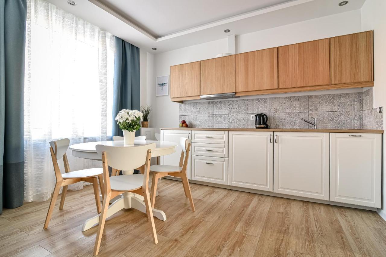 Old Town Ltc - Apartments Starowka Szeroka グダニスク エクステリア 写真